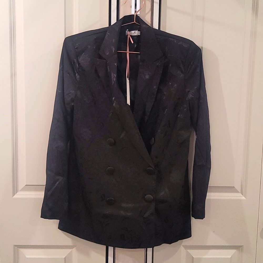 Koco & K flower print black light weight blazer